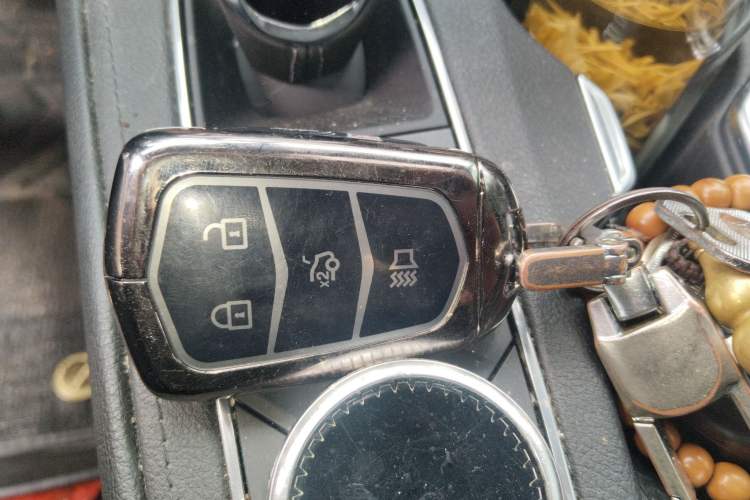 Used Cadillac XT4 2018 28T Two-Wheel Drive Tech Version