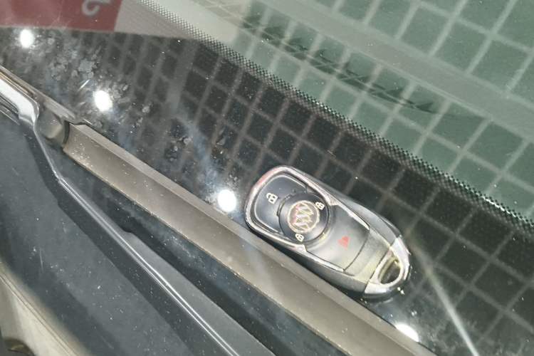 Used Buick Envision 2018 20T Two-Wheel-Drive Leading Model