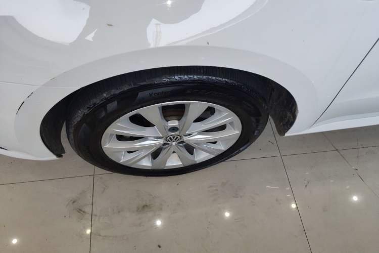 Used Volkswagen Lavida 2017 1.6L Automatic Comfort Edition