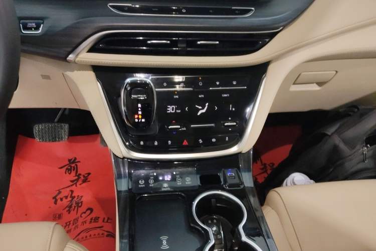 Used Buick GL8 2023 ES Lu Zun Deluxe Model