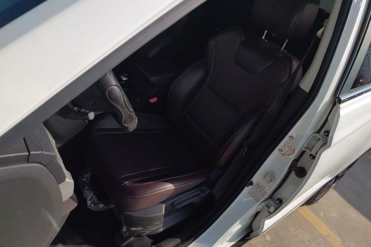 Used FORTHING T5 2022 Shengshi Edition 1.5T Automatic Dream Version Five Seats
