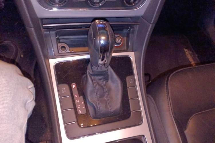 Used Volkswagen Passat 2014 1.8TSI DSG Prestige Edition