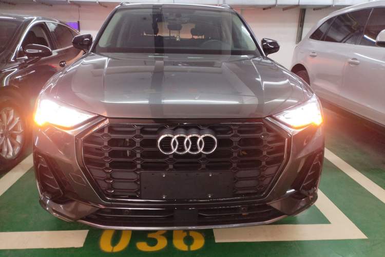 Used Audi Q3 2021 40 TFSI Fashion Dynamic Model

