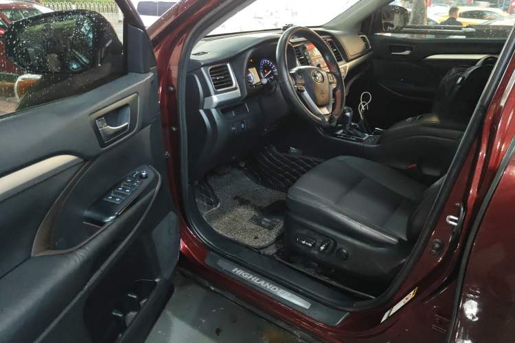 Used Toyota Highlander 2015 2.0T Four-Wheel Drive Luxury Edition 7-Seater
