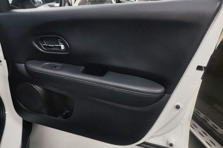 Used Honda XR-V 2017 1.8L EXi CVT Comfort Version
