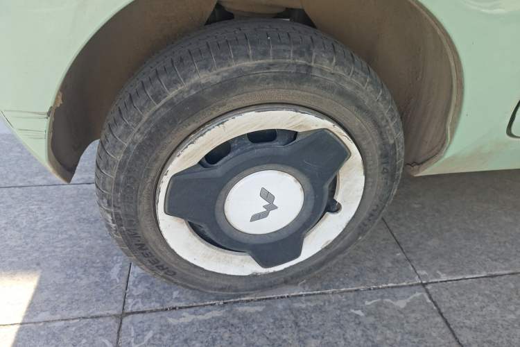 Used Wuling Hongguang MINIEV 2022 Macaron Premium Model – Lithium Iron Phosphate
