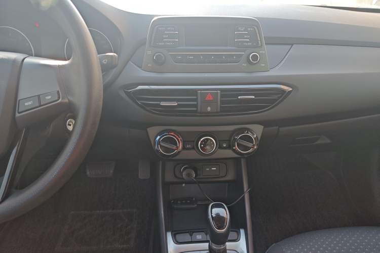 Used Hyundai Celesta 2018 1.6L Automatic GL Enjoyment Edition China VI compliant
