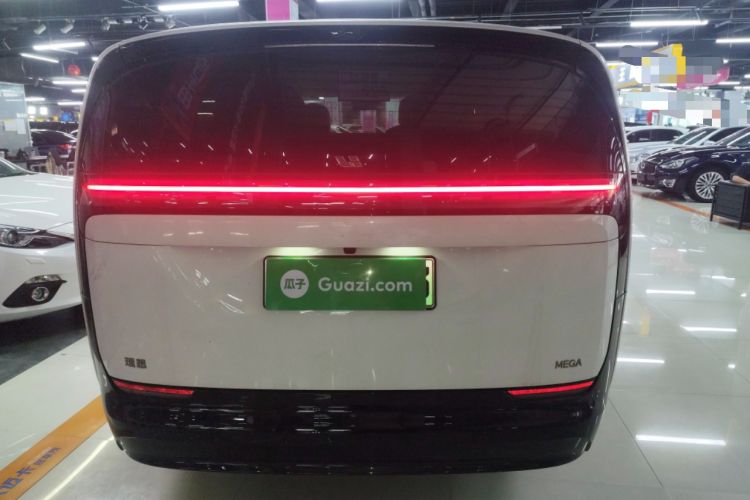 Used Li Auto MEGA 2024 Ultra Model
