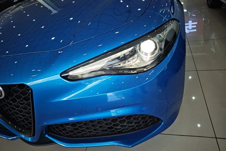 Used Alfa Romeo Giulia 2022 2.0T 280HP Veloce Track Edition
