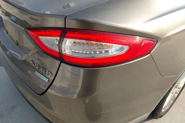 Used Ford Mondeo 2013 2.0L GTDi 200 Fashion Edition
