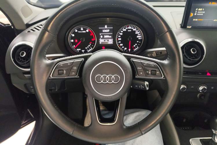 Used Audi A3 2017 Sportback 35 TFSI Fashion Model
