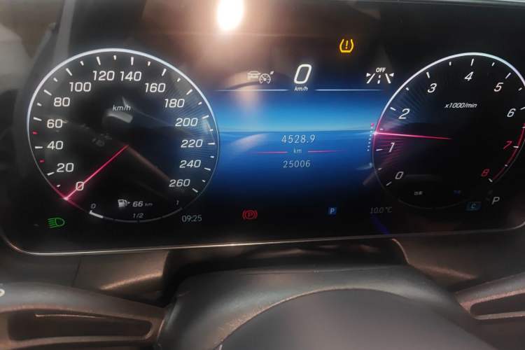 Used Mercedes-Benz GLC 2023 GLC 300 L 4MATIC Dynamic 7-Seater