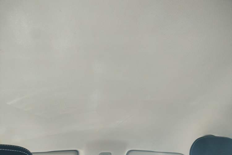 Used Roewe i5 2020 1.5L Manual 4G Connect Luxury Edition
