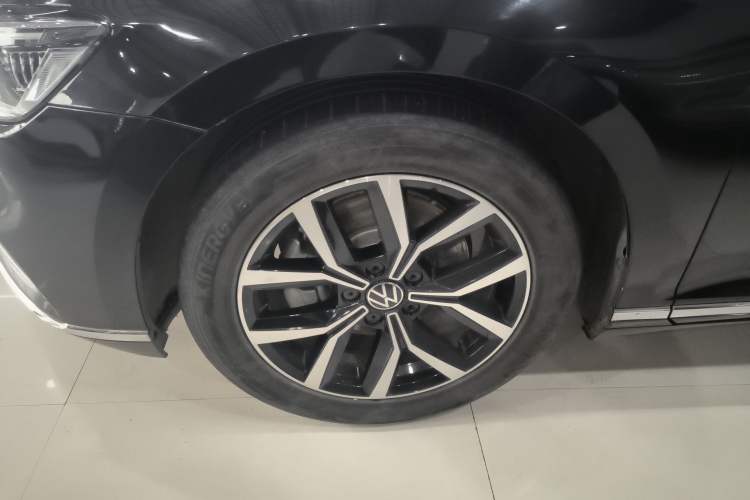 Used Volkswagen Magotan 2020 330TSI DSG Leading Model
