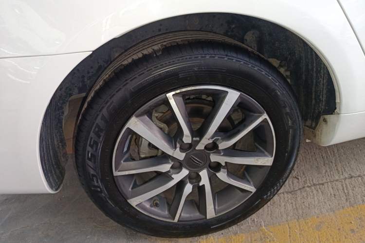 Used Geely Auto Emgrand 2019 Leading Edition 1.5L CVT Upward Asian Games Edition China VI
