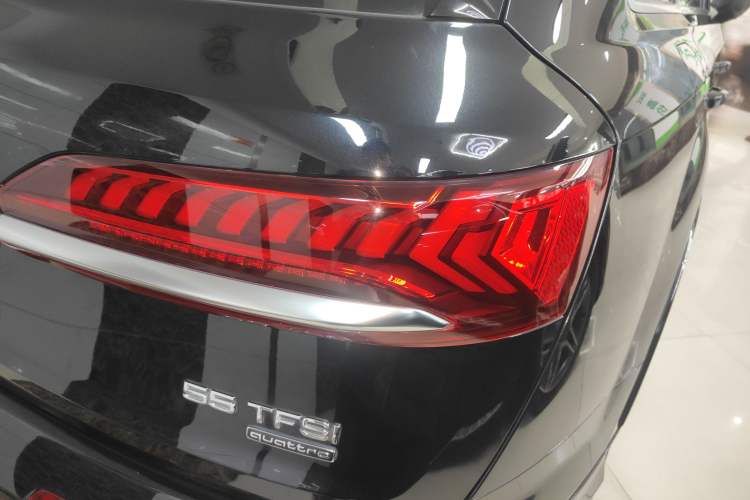 Used Audi Q7 2020 55 TFSI quattro S line sports model
