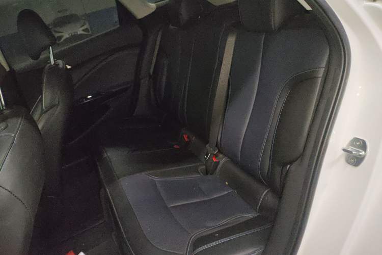 Used Buick Velite 6 2023 430km Range Commuter Version
