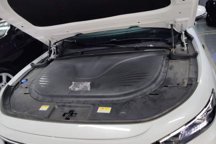 Used VOYAH FREE 2025 318 318 km Rear-Drive Touring Edition
