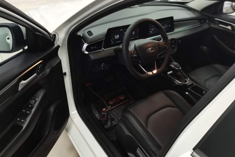 Used Ford Escort 2021 1.5L Automatic Diamond Edition
