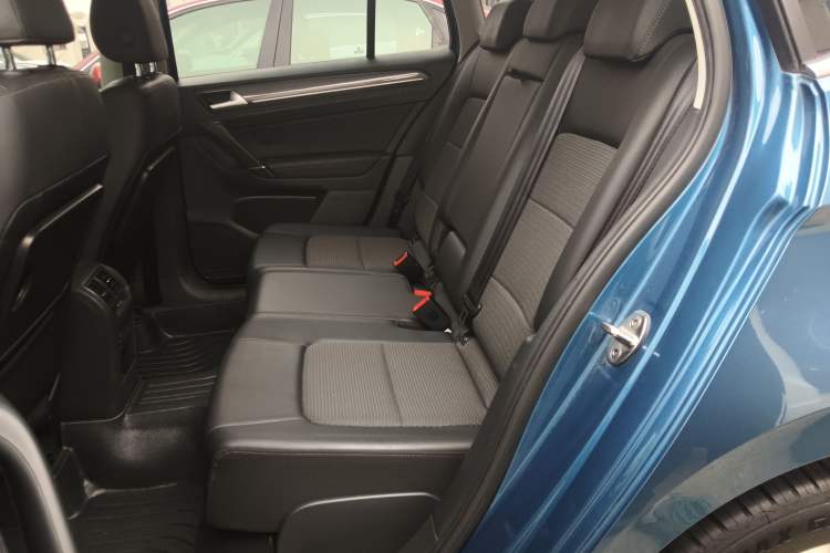 Used Volkswagen Golf Sportsvan 2018 230TSI Automatic Trend Edition