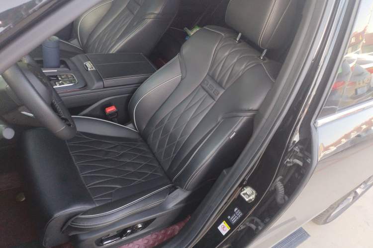 Used GAC Trumpchi GS8 2022 Dual-Engine Series 2.0TM Two-Wheel Drive Prestige Edition (7 Seats)