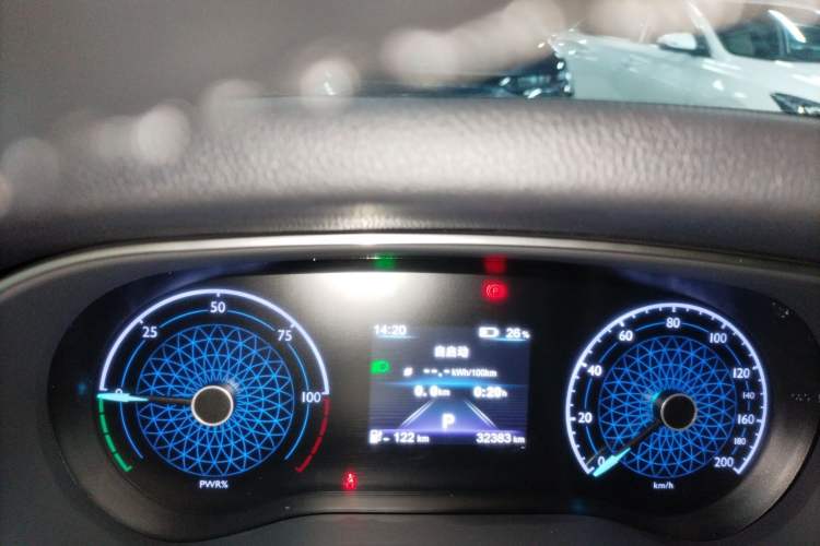 Used Hongqi E-QM5 2023 620km PLUS
