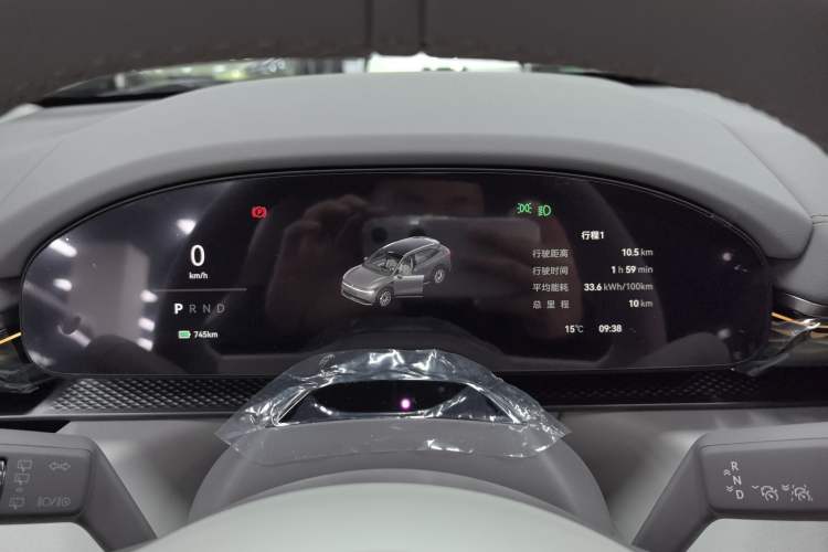 Used Zeekr 7X 2025 100 kWh Long-Range Rear-Wheel Drive with Intelligent Driving Features
