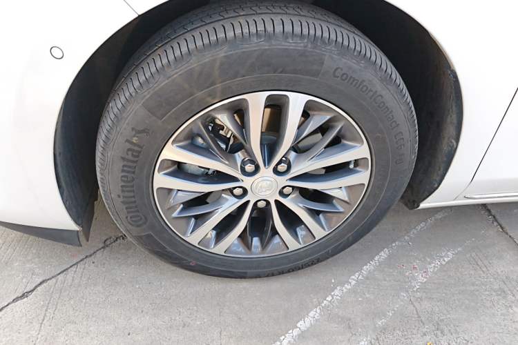 Used Buick GL8 2023 ES Lu Zun Deluxe and Yue Edition