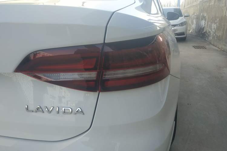 Used Volkswagen Lavida 2024 1.5L Automatic 5 Million Edition
