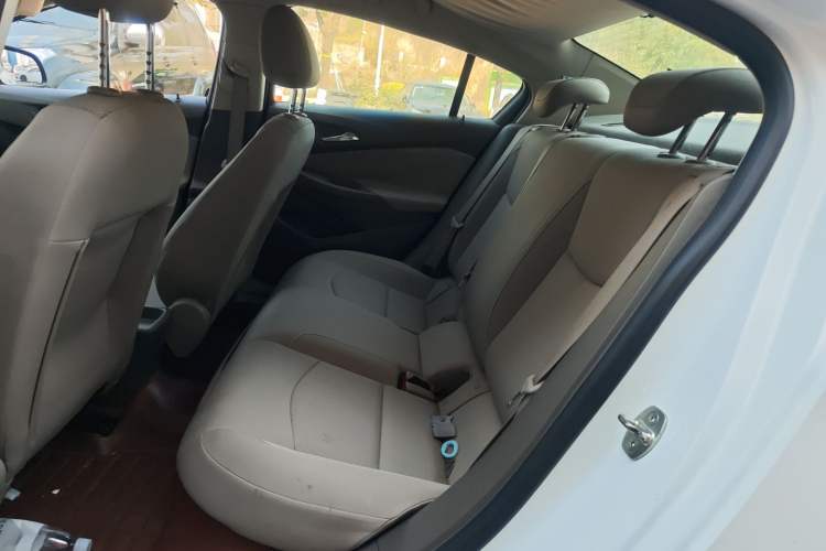 Used Chevrolet Cruze 2015 1.5L Automatic Fashion Navigation Edition
