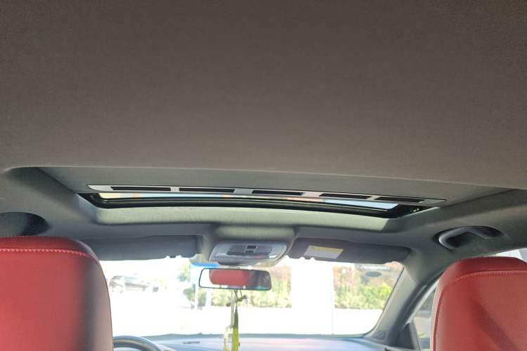 Used MG 5 2021 Revised Version 180 DVVT CVT Youth Luxury Edition
