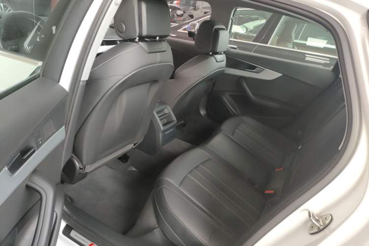 Used Audi A4L 2022 40 TFSI Fashion Dynamic Model