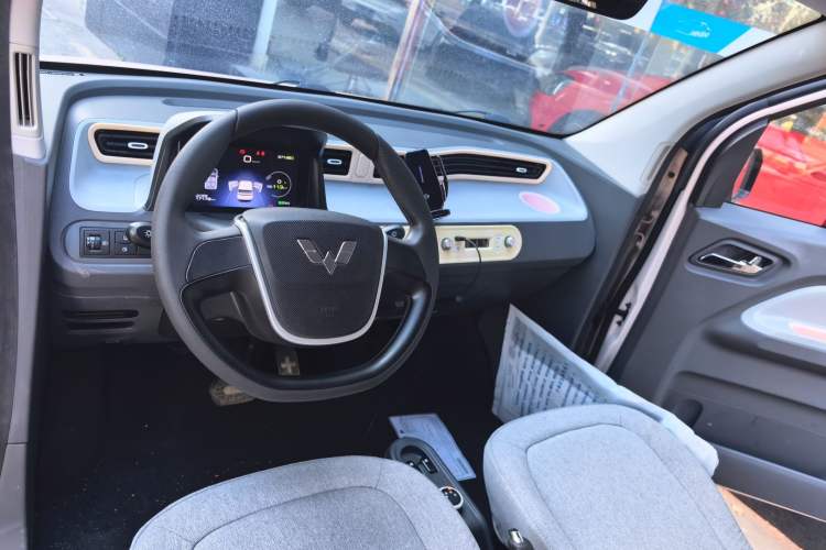 Used Wuling Hongguang MINIEV 2022 Macaron Premium Model – Lithium Iron Phosphate