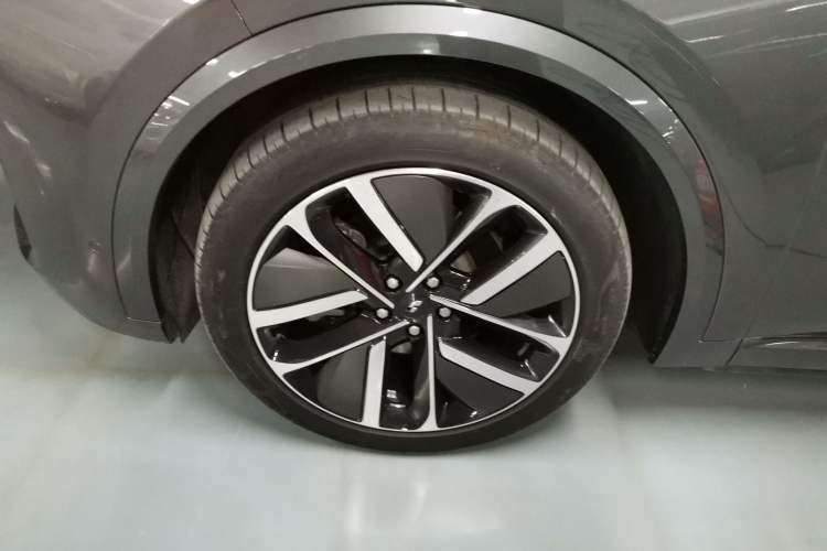 Used Li Auto L9 2022 Max model