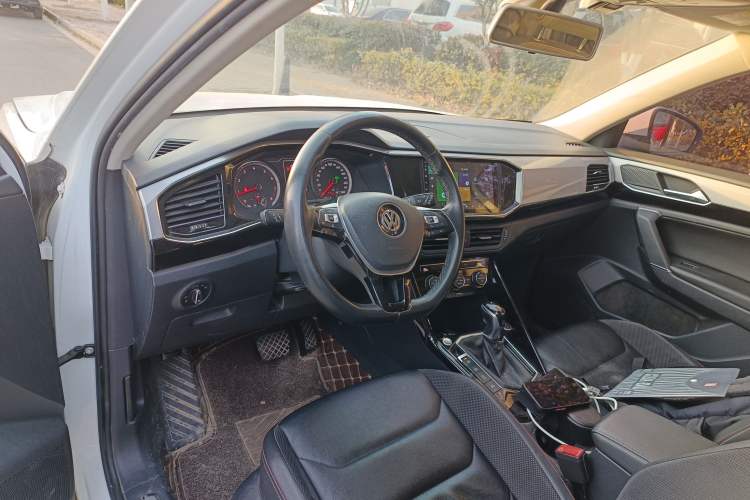 Used Volkswagen Tayron 2019 330TSI Two-Wheel-Drive Luxury Version China V Emission Standard
