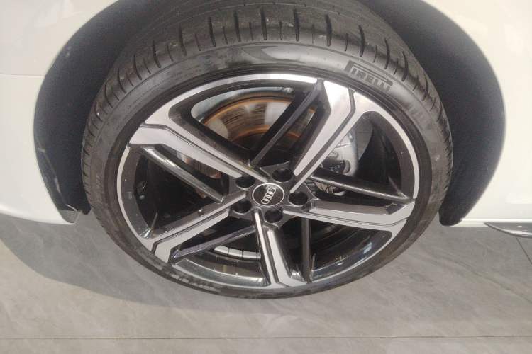 Used Audi A4L 2024 40 TFSI Luxury Dynamic Edition
