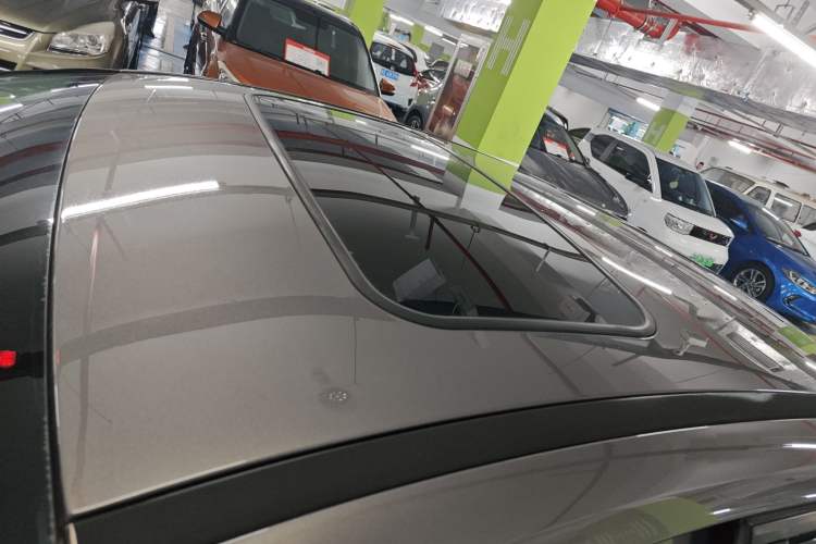 Used Ford Focus 2012 Sedan 1.6L Automatic Fashion Edition
