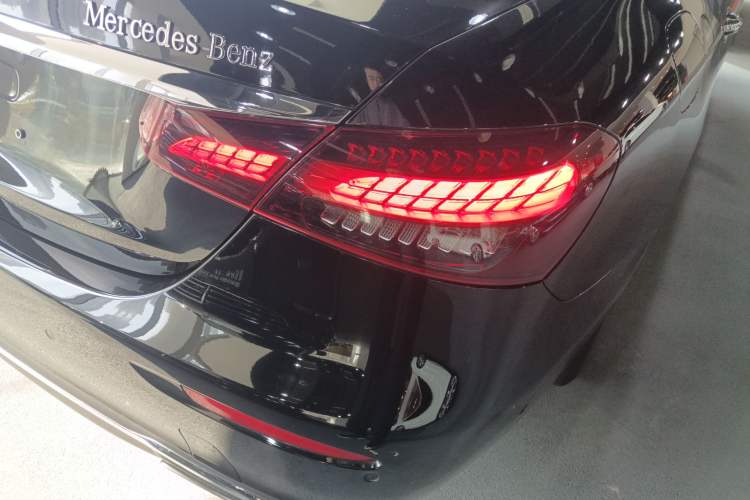 Used Mercedes-Benz E-Class 2023 Updated E 300 L Fashion Edition
