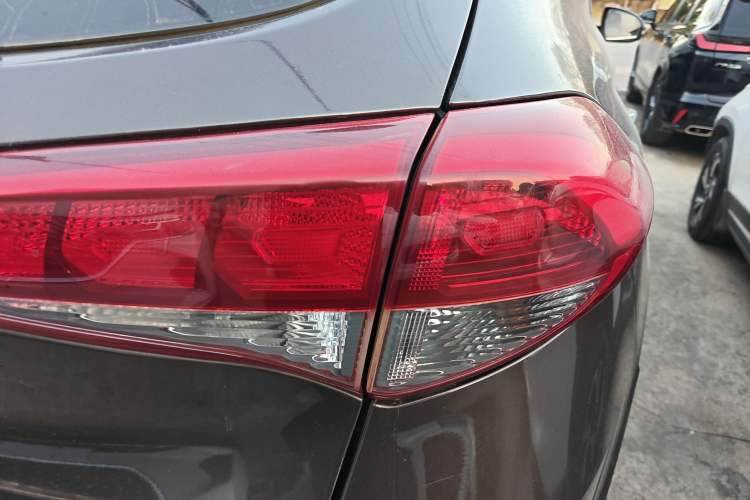 Used Hyundai Tucson 2015 1.6T Dual-Clutch Two-Wheel-Drive Smart Model