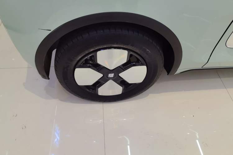 Used Baojun KiWi EV 2022 Artist Lite Edition Lithium Iron Phosphate