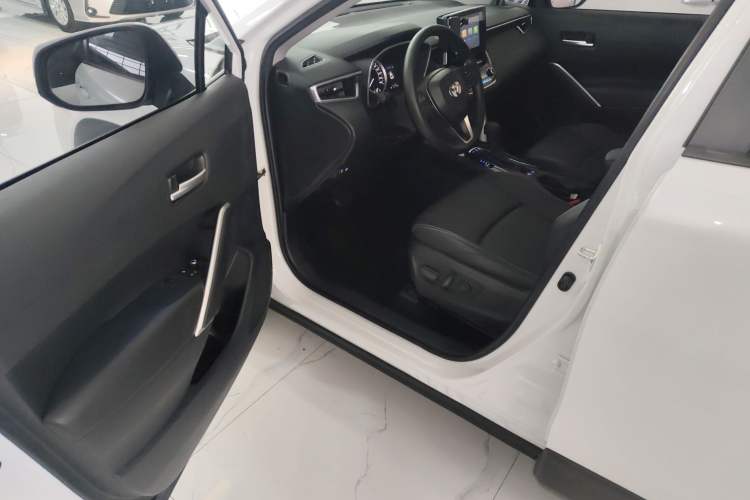 Used Toyota FRONTLANDER 2022 2.0L CVT Luxury Edition