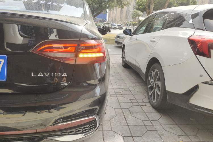 Used Volkswagen Lavida 2024 300TSI DSG Starry Sky Leading Edition
