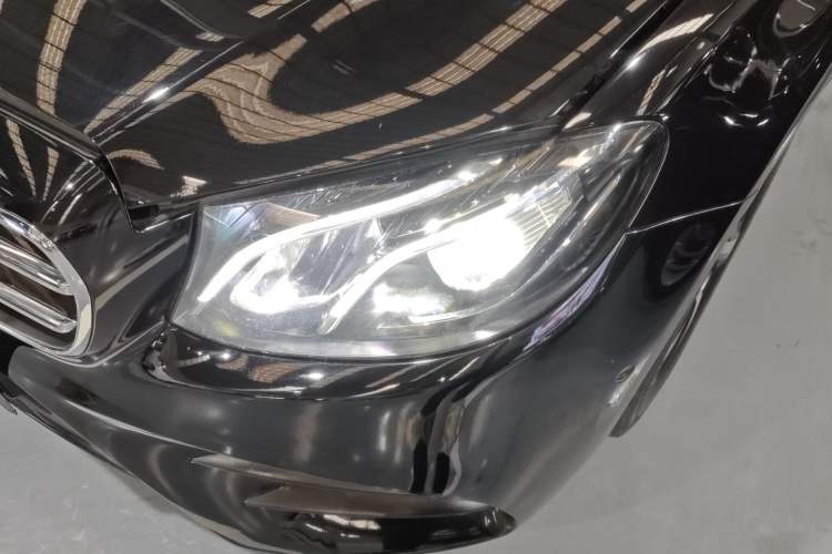 Used Mercedes-Benz E-Class 2017 E 200 Sport