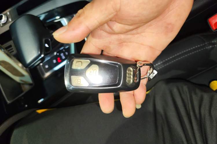 Used Audi Q5L 2022 45T Luxury Dynamic Model
