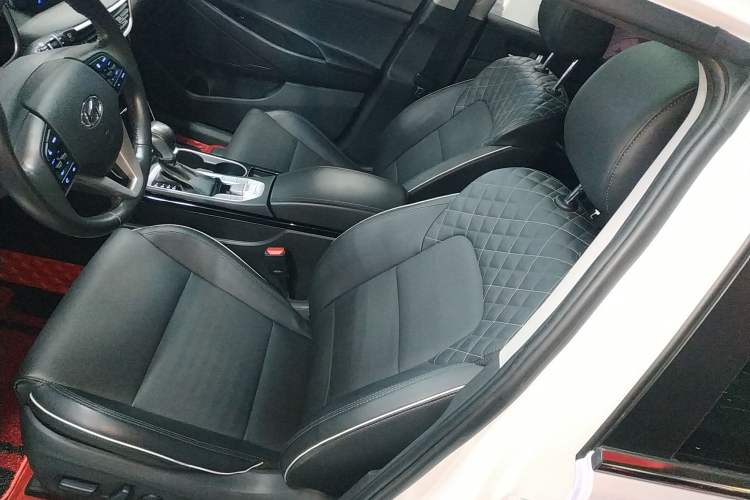 Used Hyundai Tucson 2019 280TGDi Dual-Clutch Two-Wheel Drive Fashion Edition China VI Standard