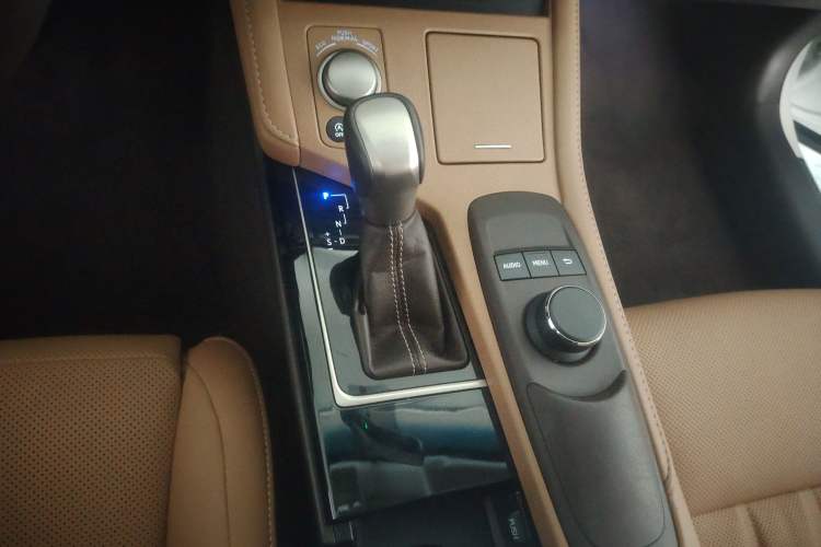 Used Lexus ES 2016 200 Midnight Special Limited Edition
