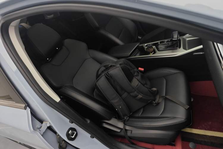 Used Geely Auto Emgrand 2025 4th Generation 1.5L CVT Luxury Version