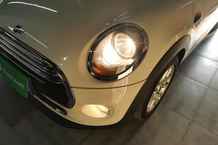 Used  MINI 2015 1.5T COOPER Fun Five-Door Edition
