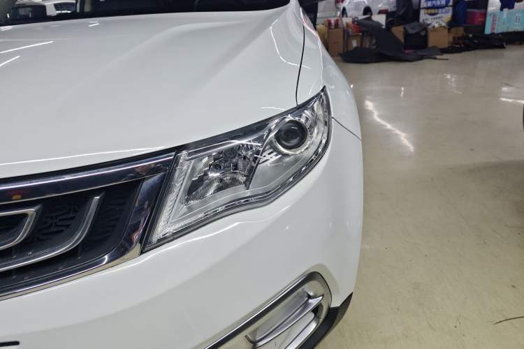 Used Geely Auto Emgrand X7 Sport 2016 2.0L Manual ZhiShang Version