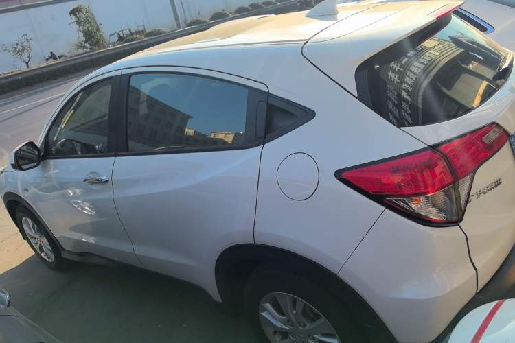 Used Honda Vezel 2019 1.5L CVT Pioneer Edition China V
